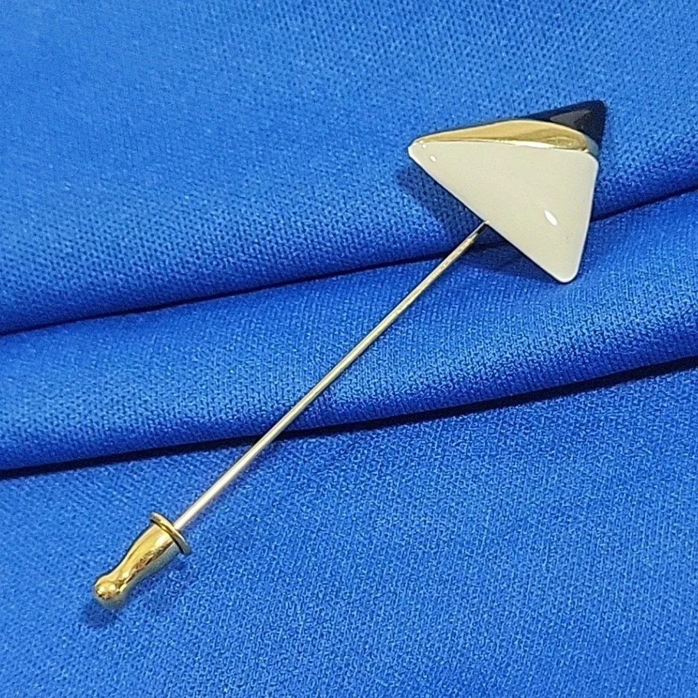 Vintage Monet Stick Pin Triangle Cream‎ Black Enamel Gold Tone Signed Orginal